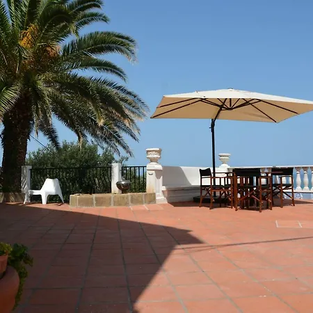Garganomareborghi 3 Villa San Menaio