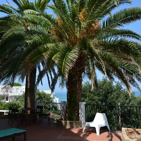 Garganomareborghi 3 Villa San Menaio